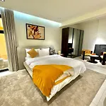 Unique Apartment Next To Kafd